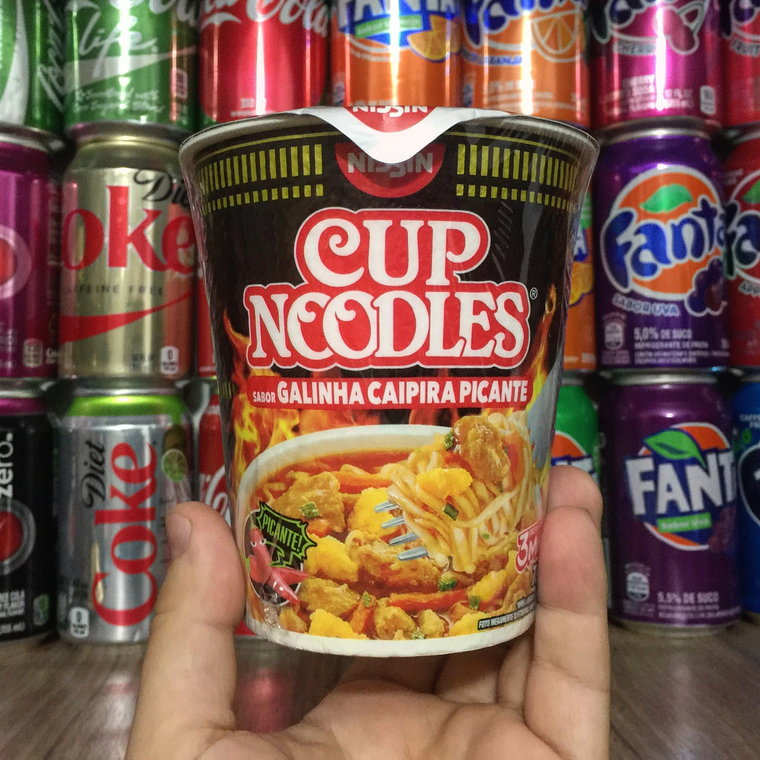 Cup Noodles sabor Galinha Caipira Picante (Lançamento 2018)