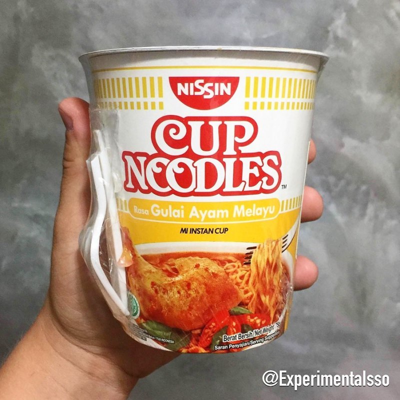 🇦🇪 🇮🇩 Cup Noodles de Frango ao Curry Malaio! 😵🔥