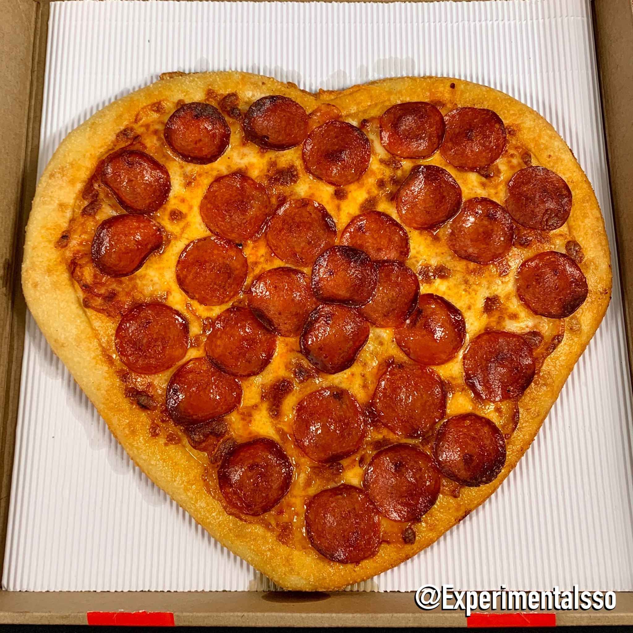 Pizza no formato de Coração da Pizza Hut ❤️ Hut Crush – Dia dos Namorados